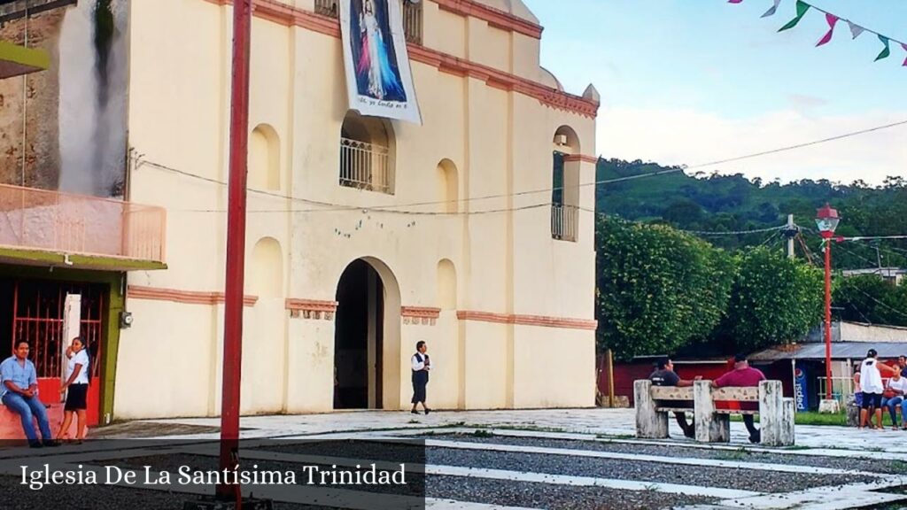 Iglesia de la Santísima Trinidad - Ixtacomitán (Chiapas)