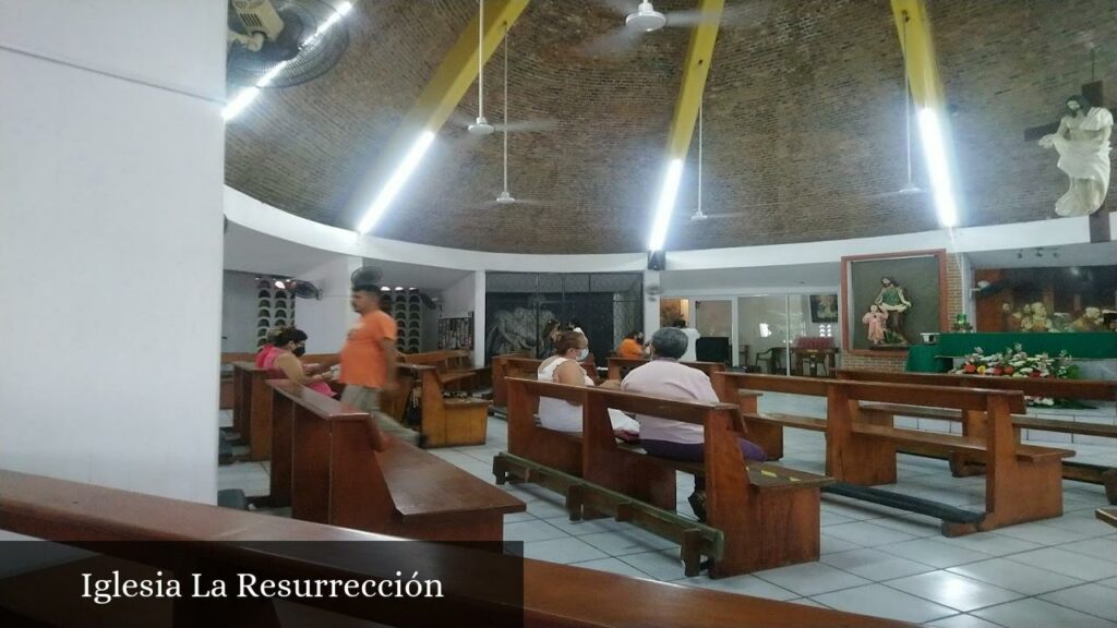 Iglesia La Resurrección - Manzanillo (Colima)