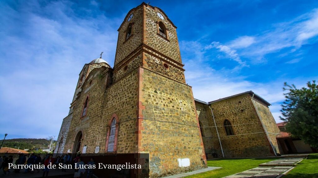 Parroquia de San Lucas Evangelista - Aporo (Michoacán)