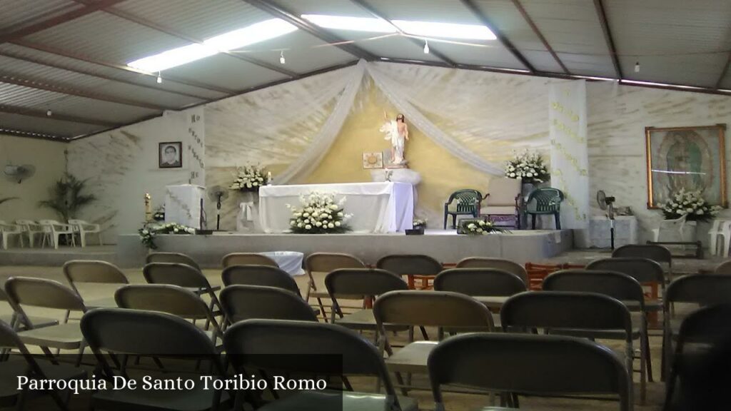Parroquia de Santo Toribio Romo - El Campanario y Oradel (Tamaulipas)